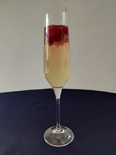 Топ-5 коктейлей с шампанским, которые вы должны попробовать