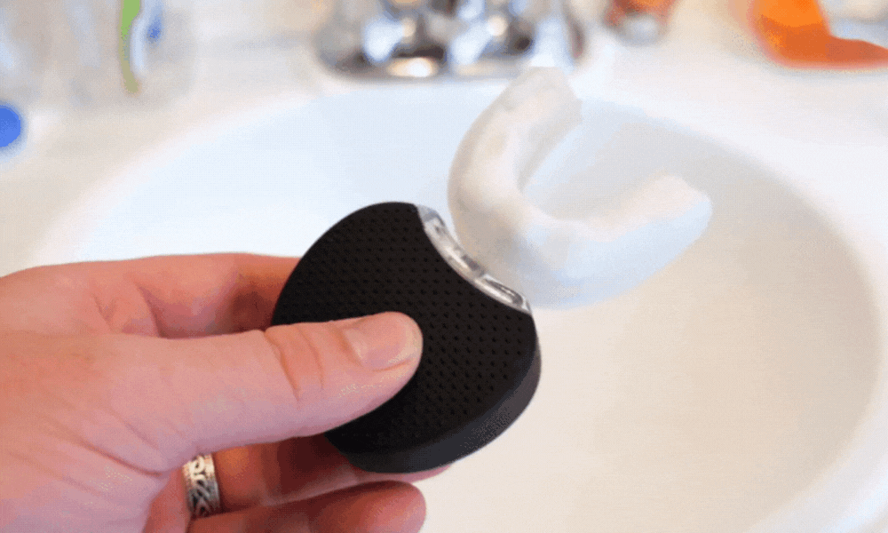 Новая ультразвуковая зубная щетка, которая безопаснее и полезнее для зубов