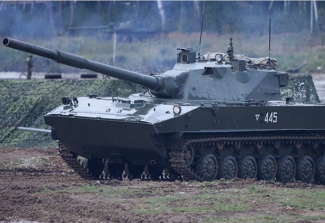 И в воде не тонет, и с парашютом прыгает. "Спрут -СДМ1" танк для ВДВ