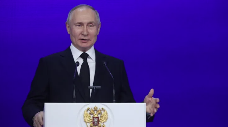 Украинская война в прямом эфире: Путин приостанавливает действие договора о ядерном оружии с США, бьет по предателям-олигархам