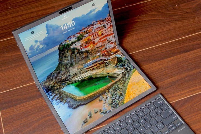 Ноутбук Asus ZenBook 17 Fold OLED