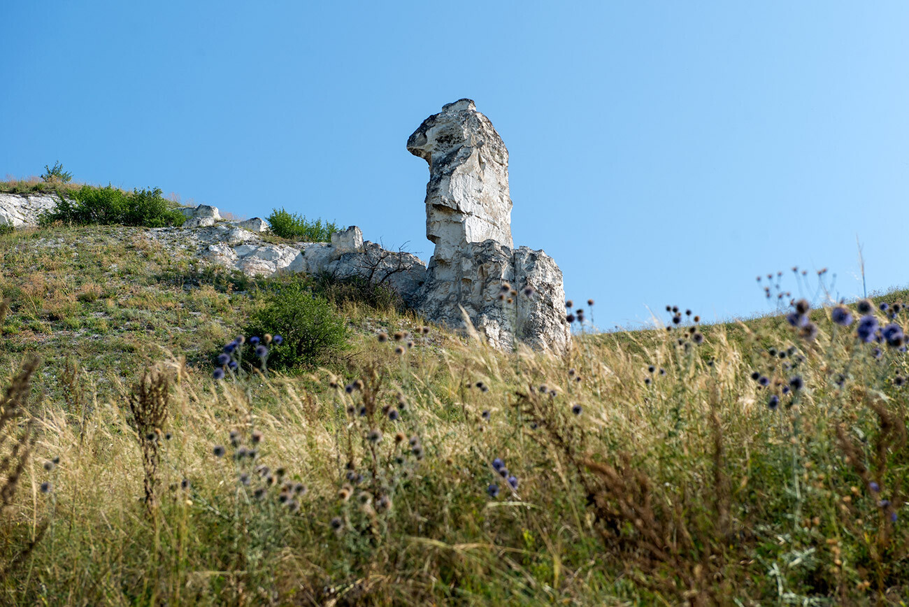 Дивногорье: КРАСИВЫЙ монастырь, построенный в известняковых скалах (ФОТО)
