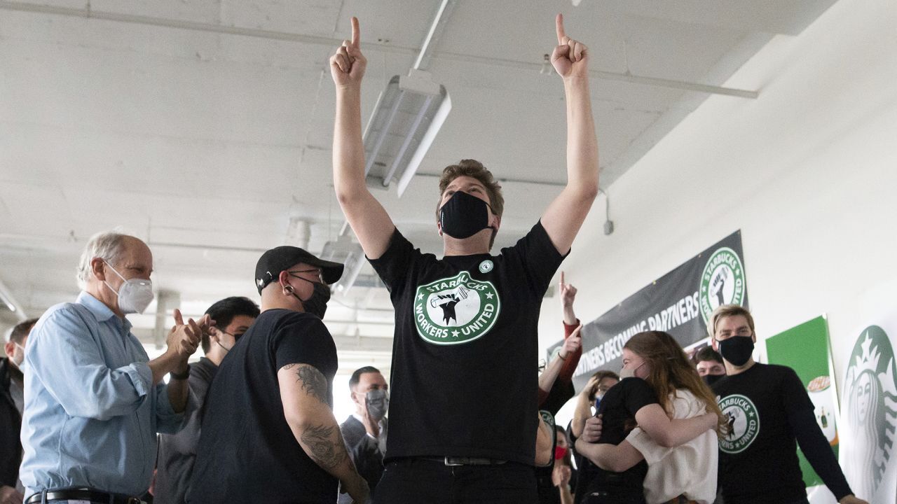 Говард Шульц: Профсоюзы - "проявление гораздо большей проблемы"