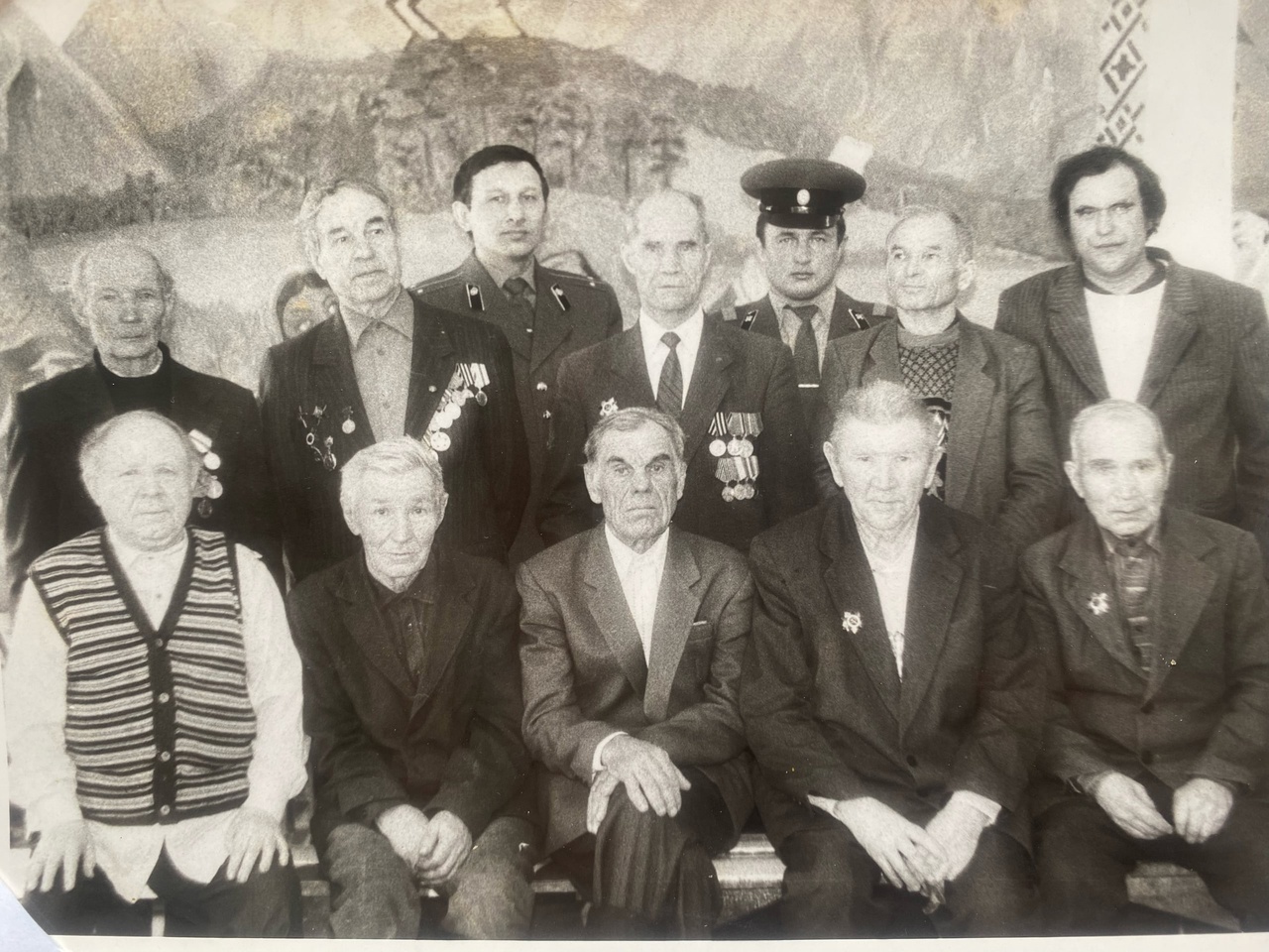 Сбродившая "пенка" перебродила и пускает токсины яда в "организм" России, или, как Херш положил... еще раз весь мир под США