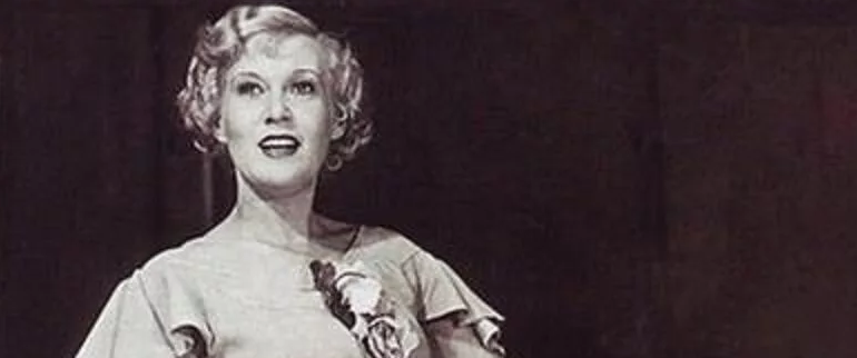 Несколько слов о наших любимых актёрах. ( не лестных )