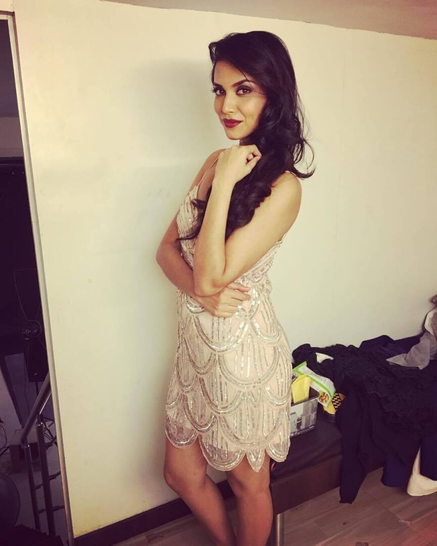 Манаси Могэ (красивые девушки и женщины)