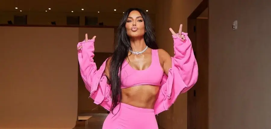 Ким Кардашьян сделала пластическую операцию, чтобы быть похожей на Меган Фокс?