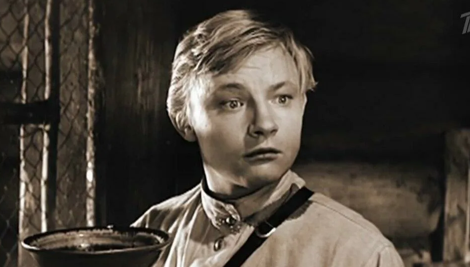 Несколько слов о наших любимых актёрах. ( не лестных )