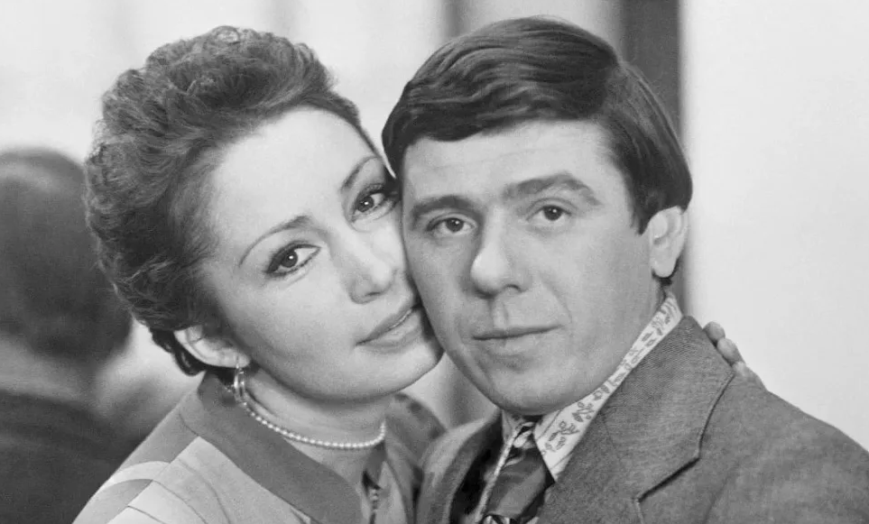 Несколько слов о наших любимых актёрах. ( не лестных )