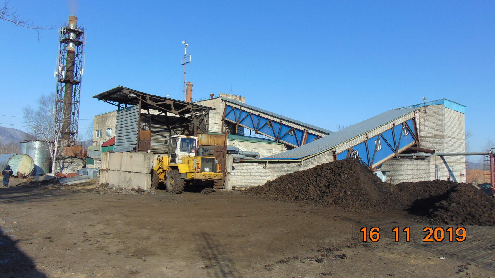 Государственное предприятие выставила нашему дому за январь 2023 года оплату за отопление в размере 166 р. 11 коп. за 1 кв. м. площ.