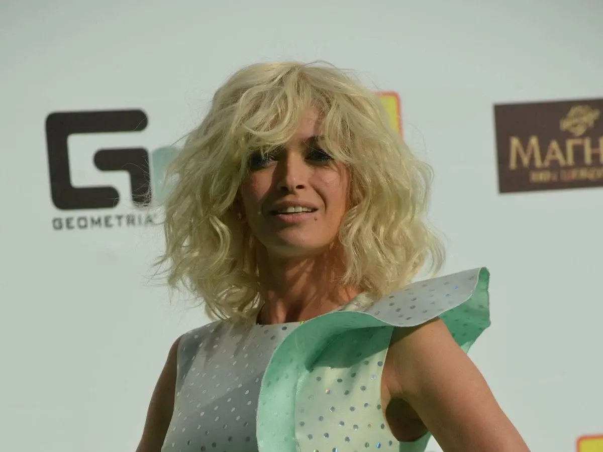 Миша Романова, бывшая участница популярной группы "ВИА Гры", недавно высказалась о своем прошлом конфликте с Верой Брежневой