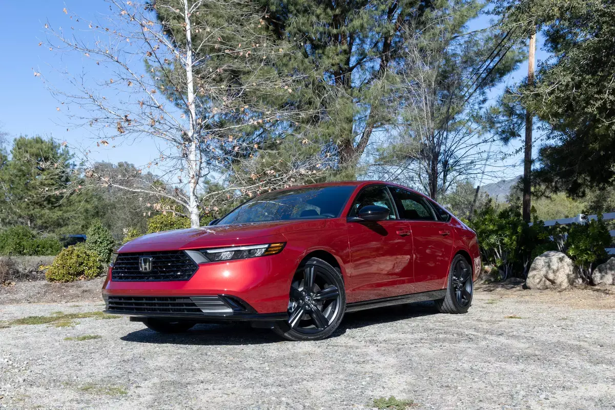 Обзор Honda Accord: Среди лучшего из того, что осталось