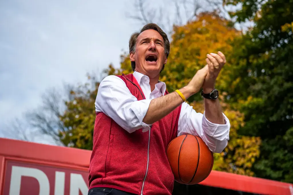 Доноры Республиканской партии в Нью-Йорке ждут парада кандидатов в президенты