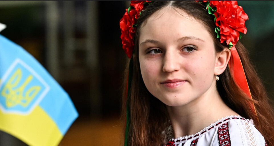 Украину уже не сломить, у нее не только более сильная армия, но и более сильное общество. Статистика не врет. Поверим на слово.