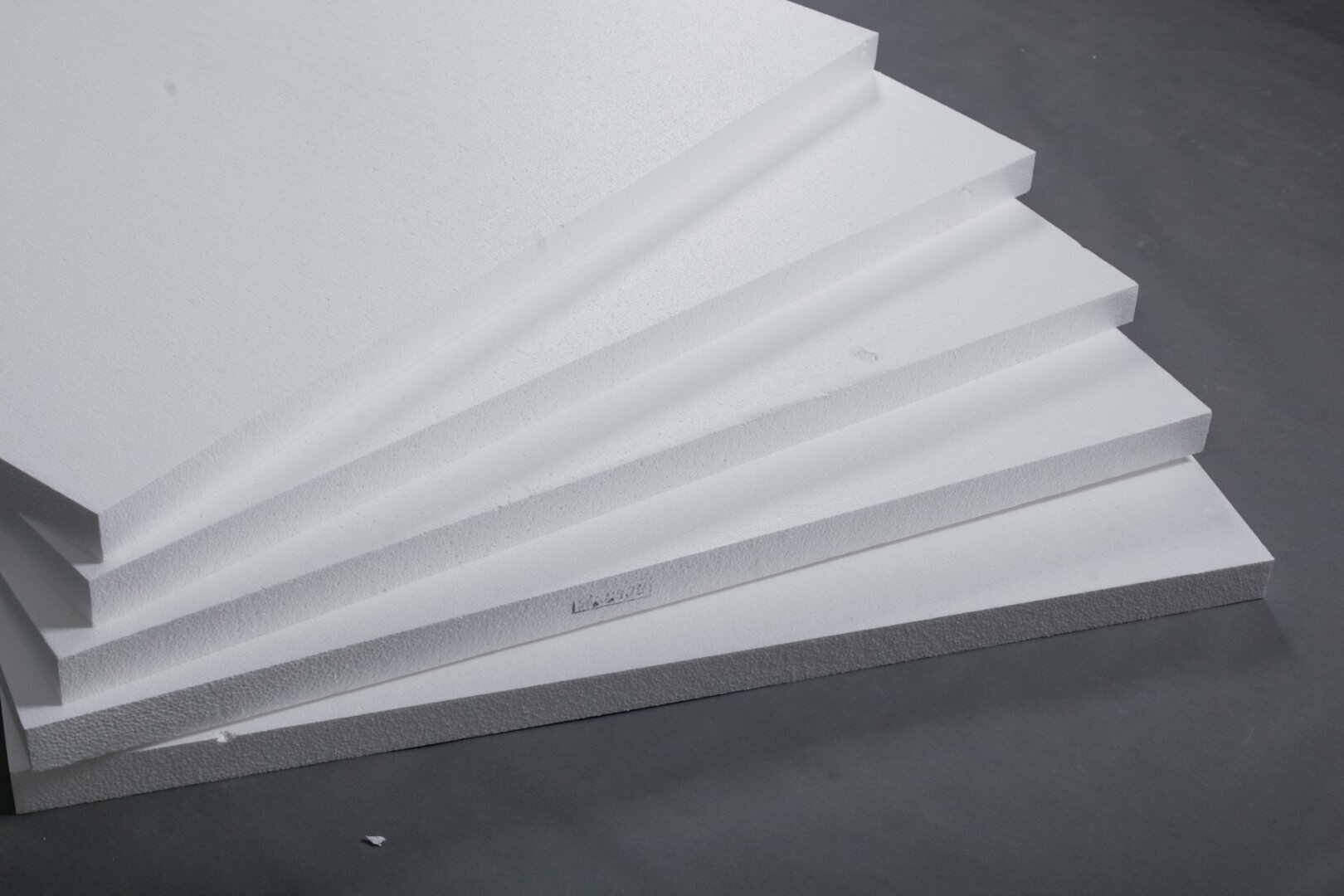 Материал для утепления балкона.