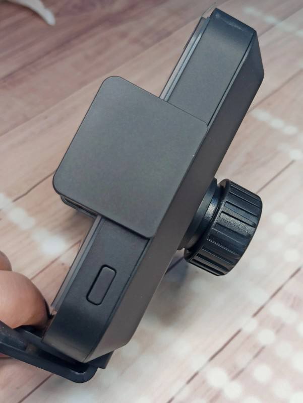 Автомобильный держатель для iPhone с зарядкой и подсветкой