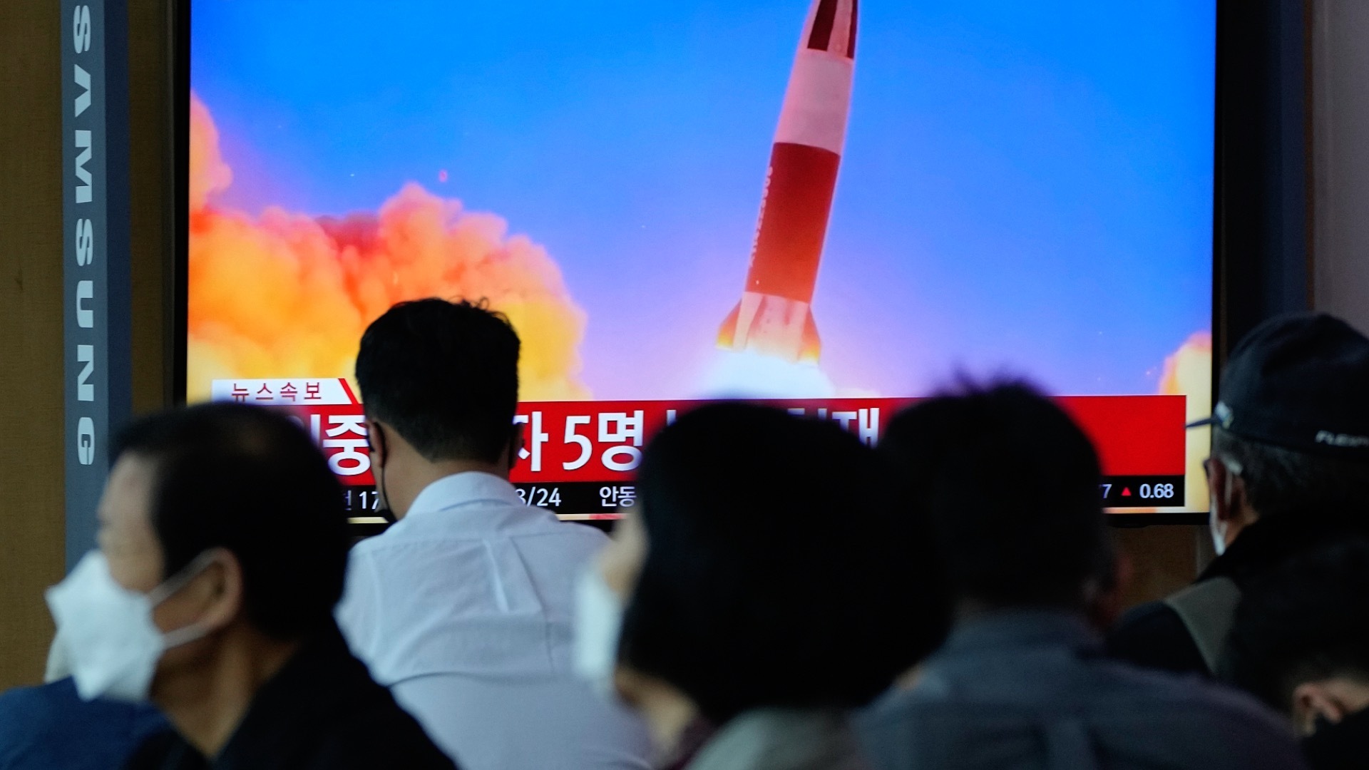 Корея выпустила ракету в Японию