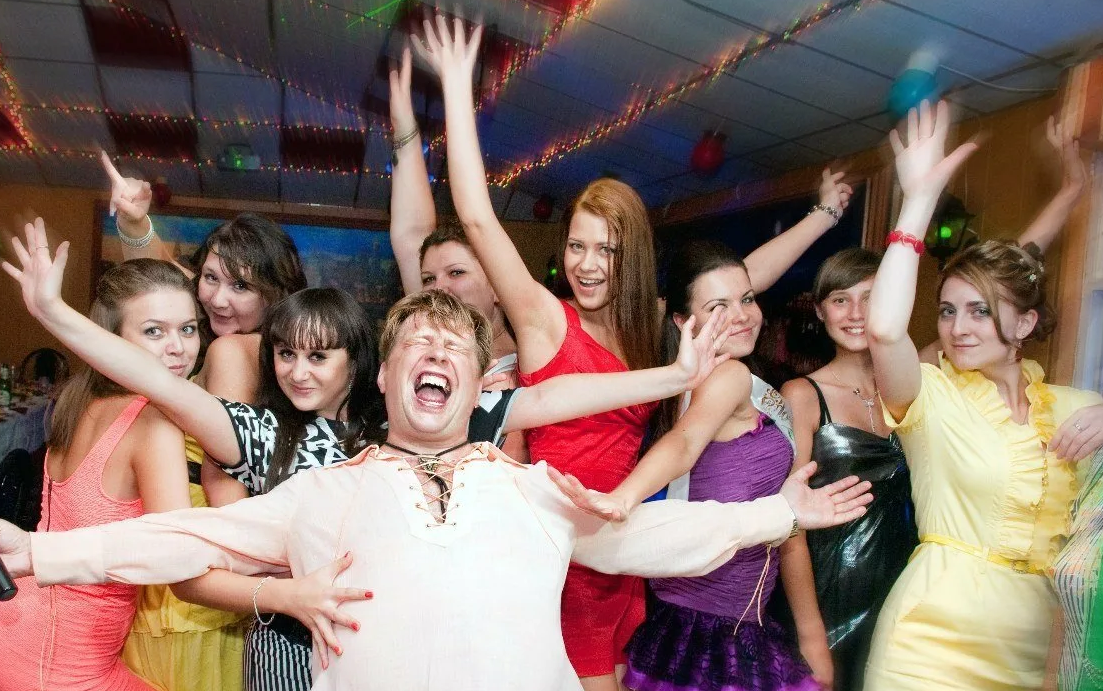 Общество сошло с ума? Россияне жертвуют своим здоровьем ради денег