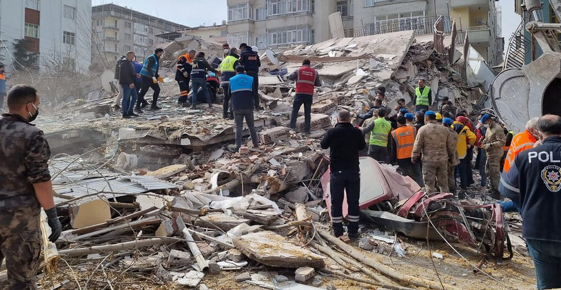 Землетрясения в Турции: число жертв вновь возросло