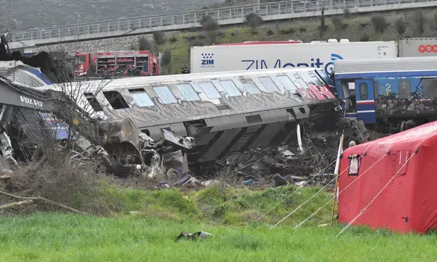 Крушение поезда в Греции: по меньшей мере 36 человек погибли