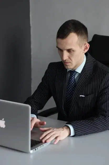 А Вы видели когда-нибудь столкновение 10 000 $ и 100 000 $ ?