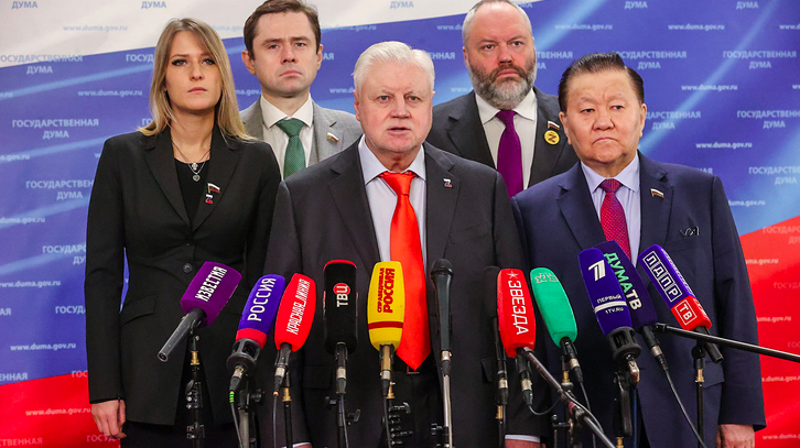 "Ежемесячные выплаты, фиксированные цены, продовольственные карточки": Сергей Миронов рассказал о том, как победить бедность - конкретные предложения