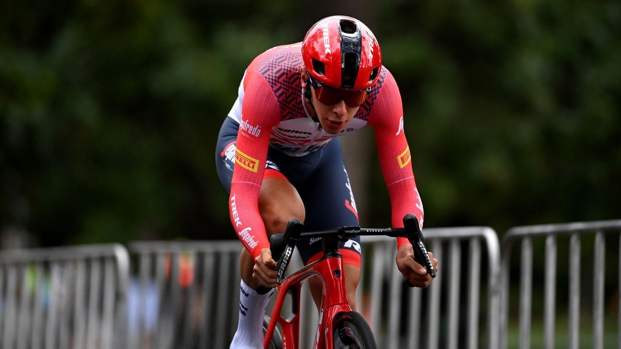 Итальянский велосипедист Антонио Тибери оштрафован за убийство кота министра туризма Сан-Марино из пневматической винтовки.