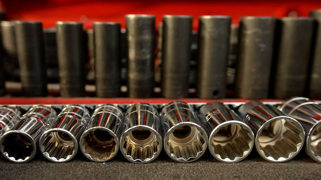 Почти половина людей «отложили ремонт автомобиля из-за стоимости жизни»