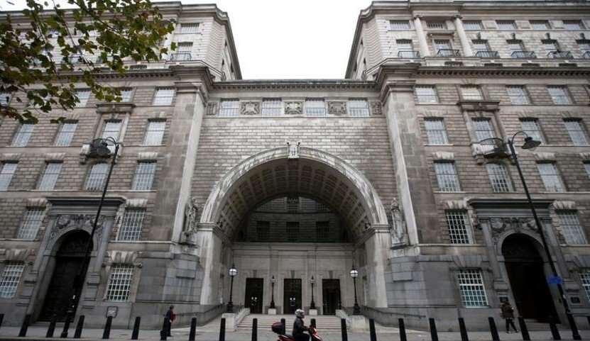 МИ5 потерпела неудачу во взрыве на концерте Арианы Гранде, в результате которого погибли 22 человека.