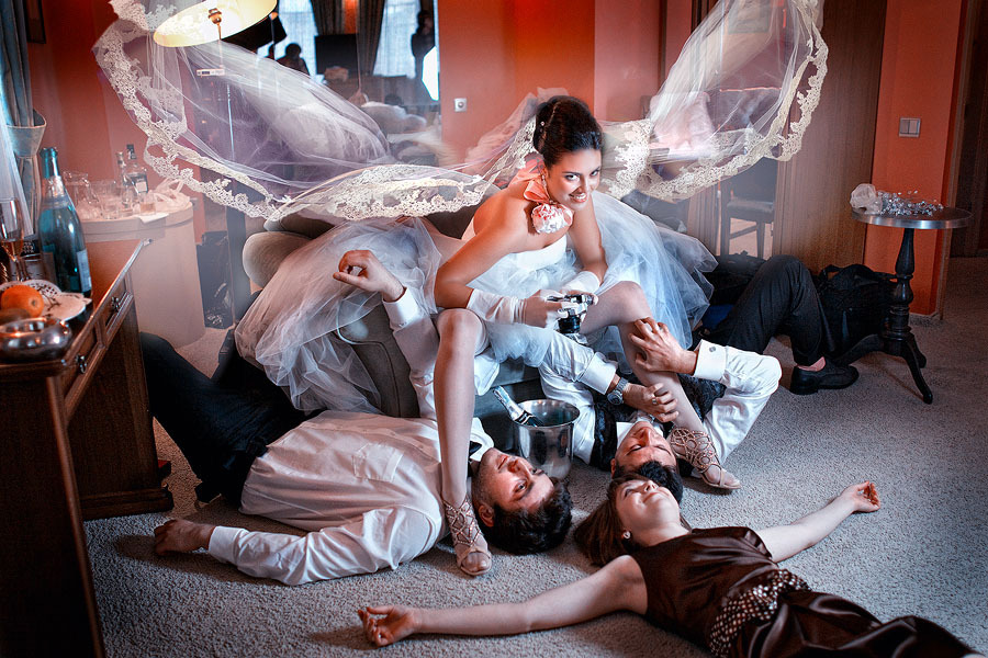 Некоторые странные свадебные обычаи из других, которые все еще сохранились сегодня