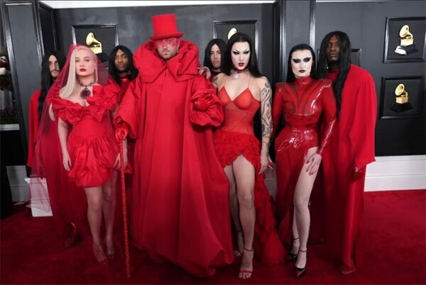 Сатанинский обряд на церемонии вручения премии «Грэмми»