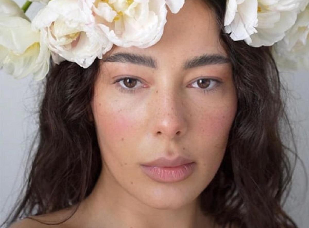 Эскортницу Ксюшу Манекен наградили в ГУР