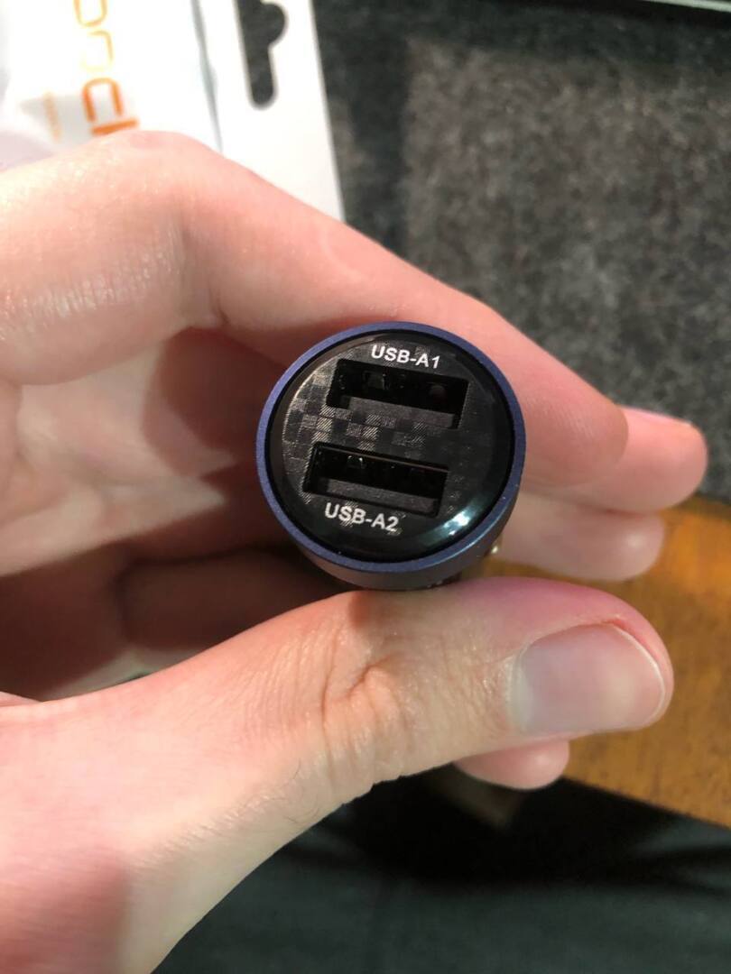 Автомобильная зарядка 45 Вт