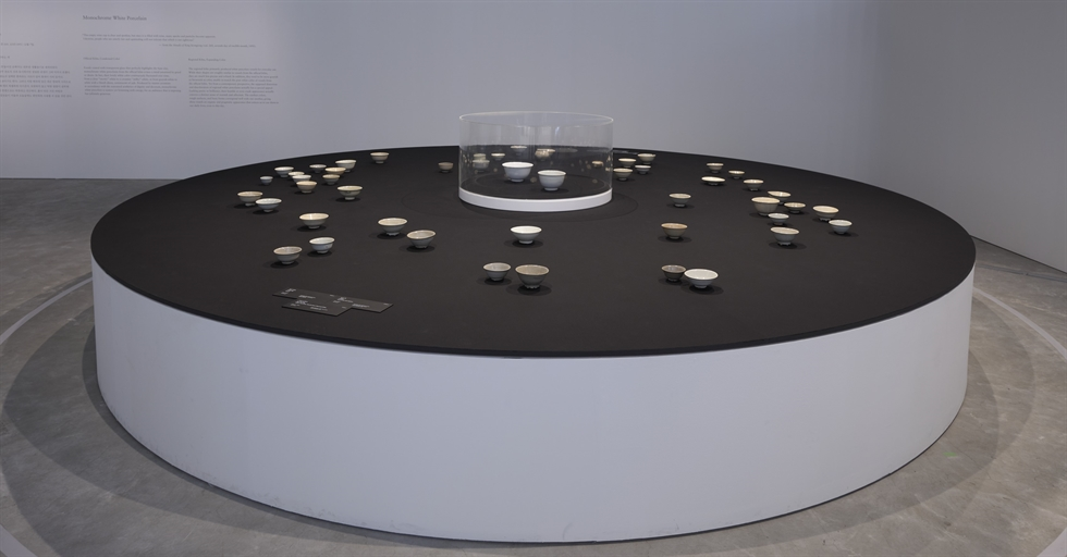 От национальных сокровищ до предметов домашнего обихода - 500 лет лучшего корейского фарфора на выставке