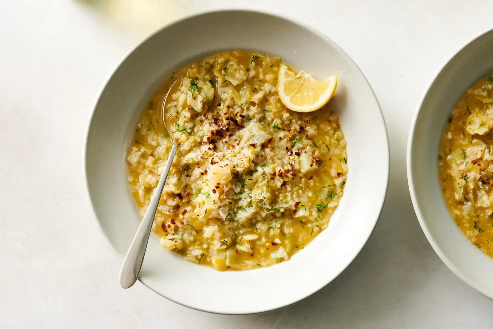 New York Times:Когда зима встречается с весной, самое время для этих вегетарианских супов.