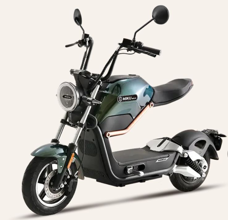 Электросамокат или электроскутер Miku Max стал доступен на российском рынке?