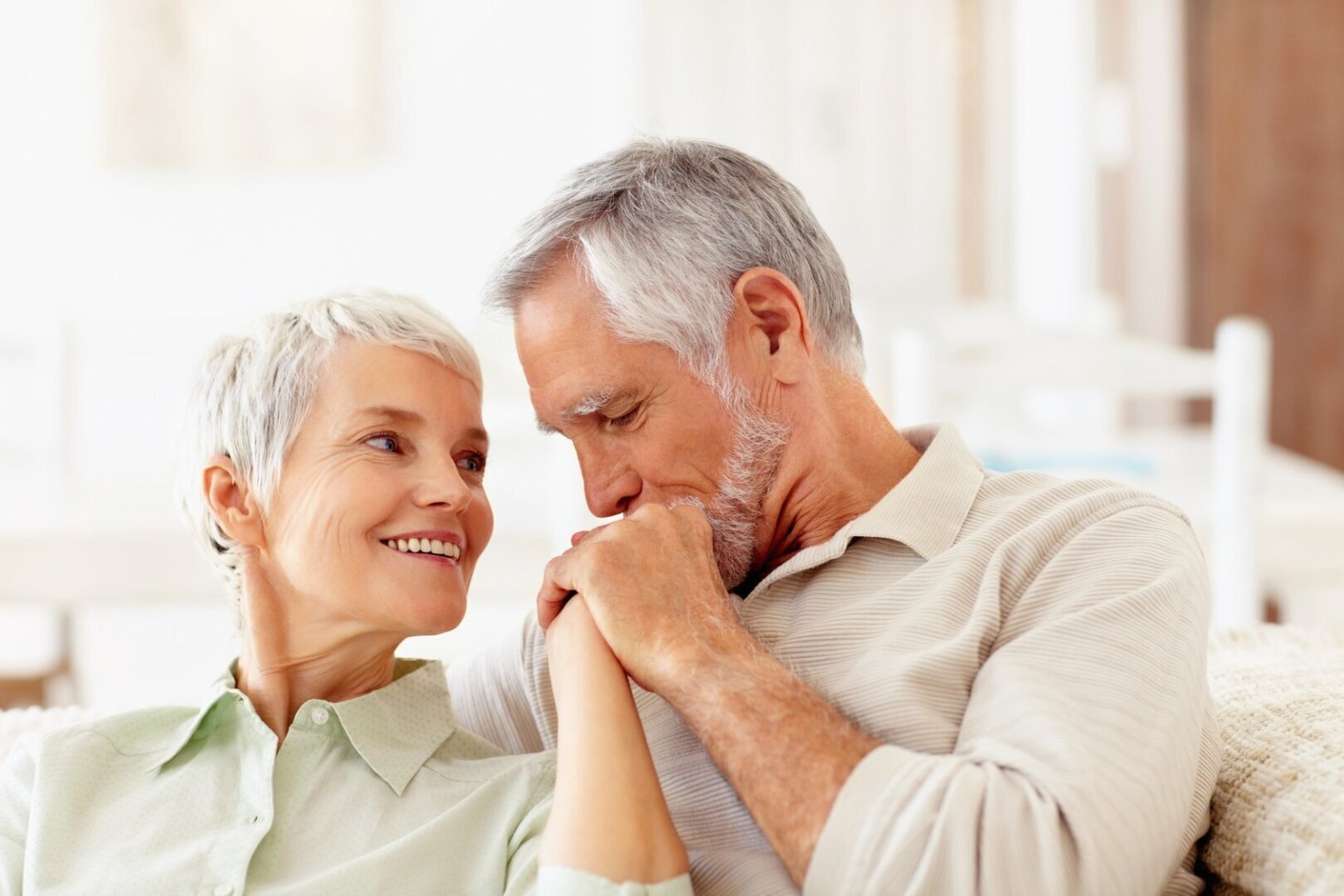 Можно ли добиться успеха и богатства после 50 лет ? И стоит ли оно того?