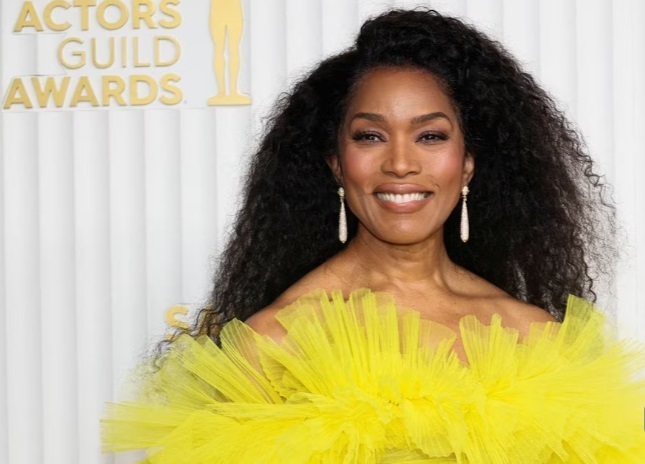 Разнообразные таланты в Голливуде берут бразды правления в свои руки, чтобы ускорить перемены