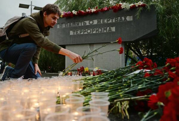 Терроризм - визитная карточка современной России. Поджог ресурсного центра в Новосибирске.