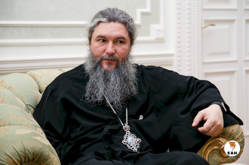 Уральский митрополит Евгений рассказал о пользе угрозы телесного наказания для детей.