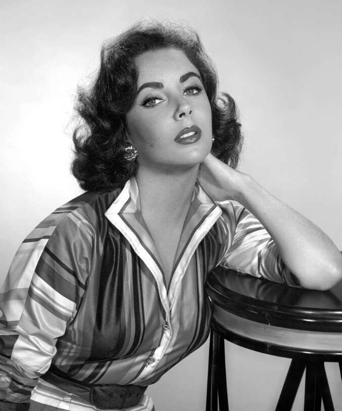 Семь мужей, фиалковые глаза и коллекция сокровищ: интересные факты об Элизабет Тейлор