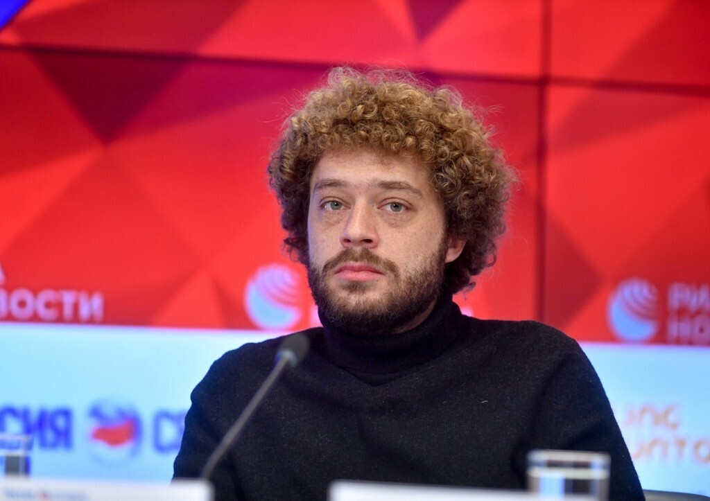 Блогер Илья Варламов признается в получении гражданства Туркменистана