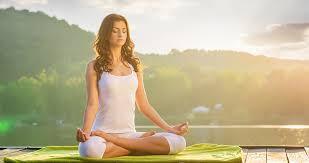 Йога: древняя практика взаимодействия разума и тела для улучшения самочувствия