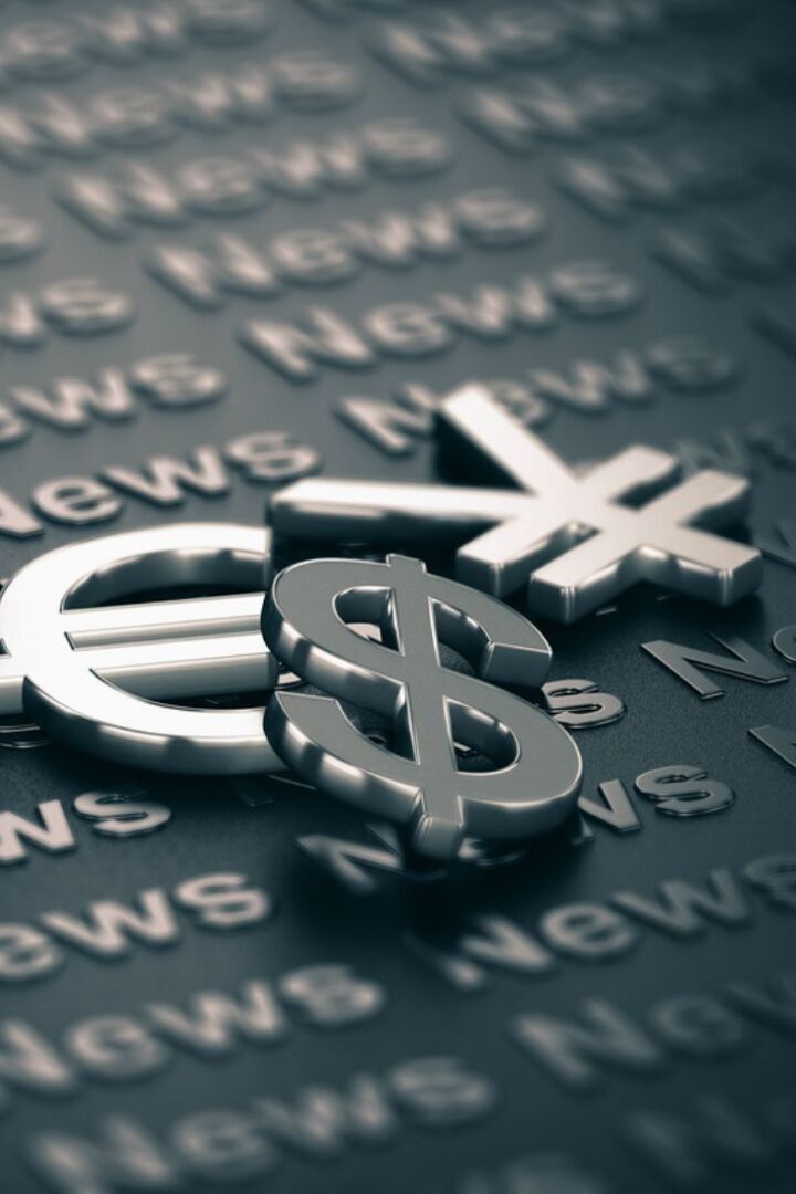 Участники рынка активно обсуждают обязательную замену еврооблигаций для российских компаний.