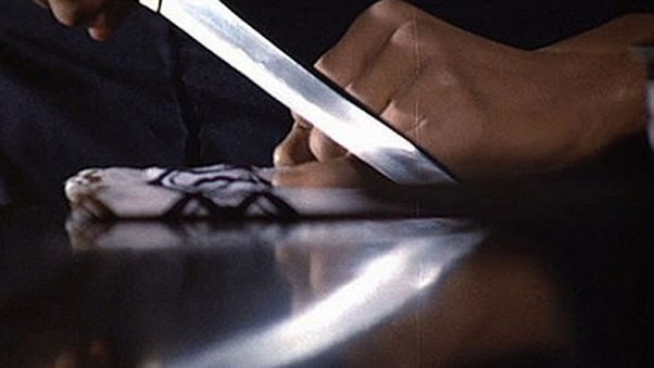 Почему члены японской мафии отрубают себе мизинец?