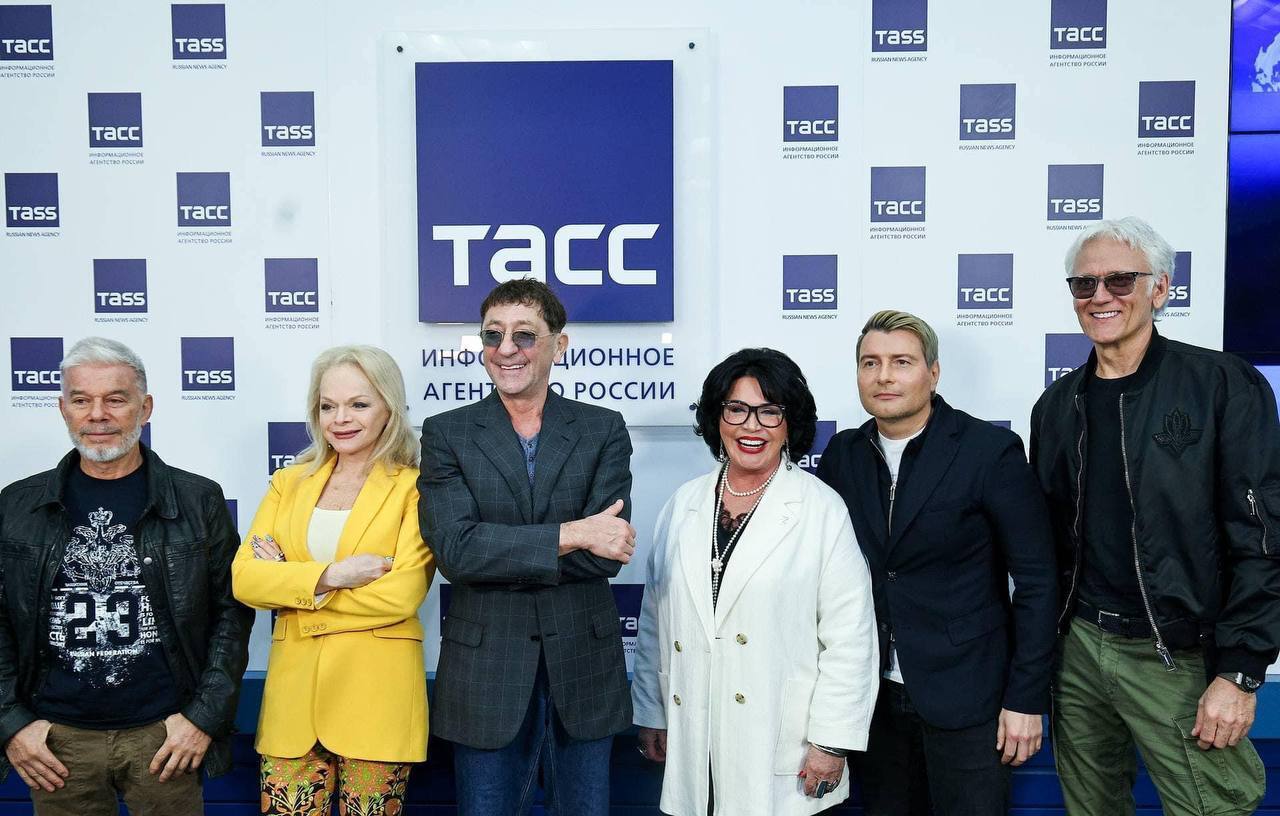 Сколько стоит патриотизм у артистов, выступающих на Донбассе, или все же они выступают бесплатно