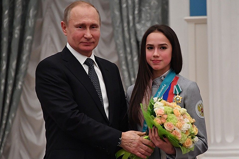 Рассказываем, кто и почему получает ордена от Путина.