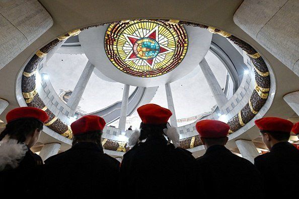 Путинские гранты на миллионы рублей получили проекты по "патриотическому воспитанию" украинских сирот.