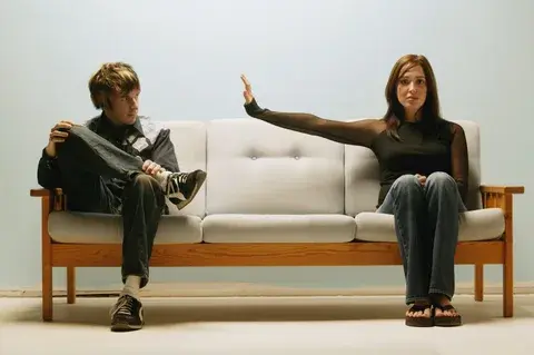 Дистанция в отношениях: как физическая и эмоциональная дистанция влияет на ваши отношения