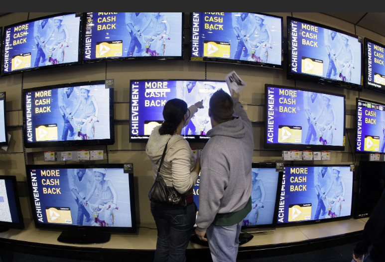 Как выбрать телевизор при покупке в магазине, себе домой.